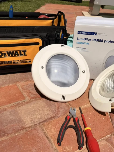 Intervenção técnica com eletrólise de sal e LEDs